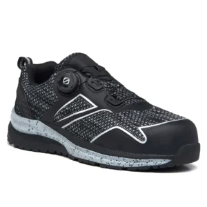 Calzado seguridad impermeable SAGA vista frontal con puntera reforzada y ajuste FREELOCK