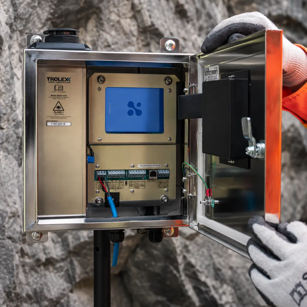 Medidor de material particulado Trolex Air XD abierto para inspección y mantenimiento técnico