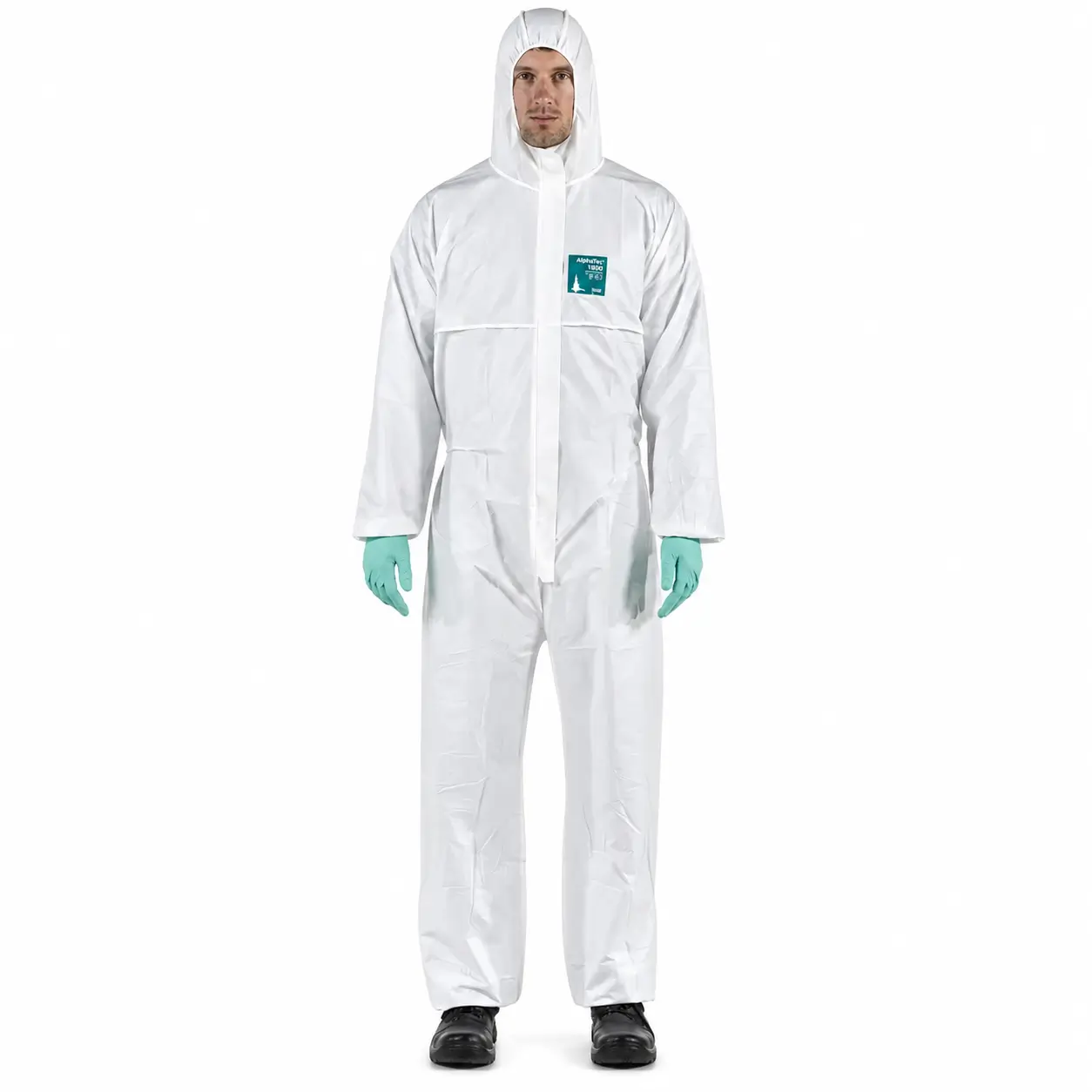 Vista frontal del traje protección química industrial AlphaTec 1800 Modelo 111 con capucha